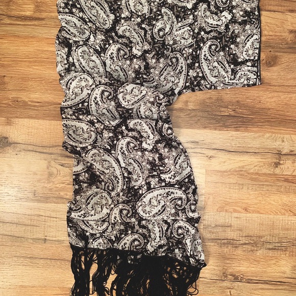 Black & white lularoe Monroe - Picture 1 of 1